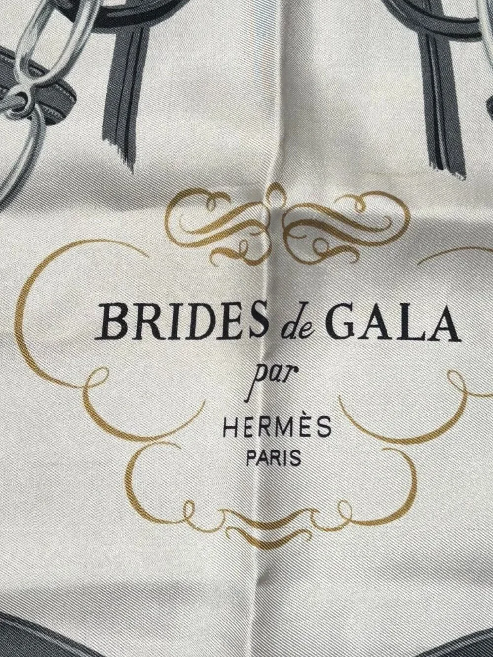 Authentic HERMES Carre 90 Scarf 